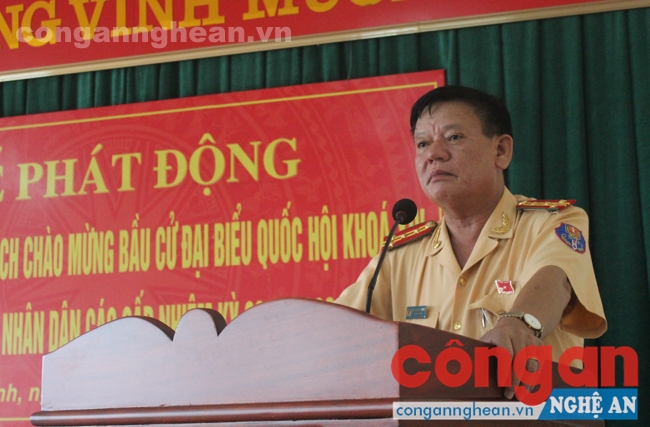 Đồng chí Đại tá Cao Minh Phượng, Trưởng phòng phát biểu tại lễ phát động
