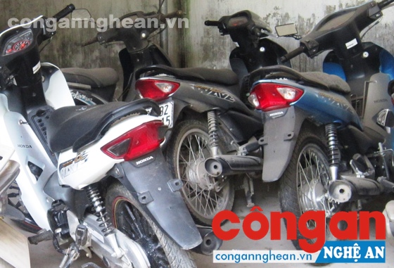 Tang vật vụ án bị Công an huyện Diễn Châu thu giữ