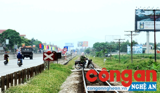 Qua đường thiếu quan sát là nguyên nhân chính dẫn đến TNGT đường sắt