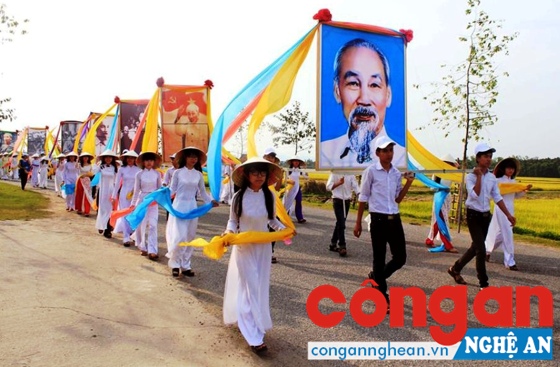 Những điểm nhấn tại Lễ hội Làng Sen 2016