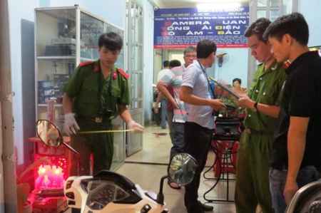 Truy tìm hung thủ sát hại chủ tiệm chim cảnh