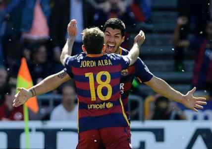 Barca vô địch: Được cả chì lẫn chài