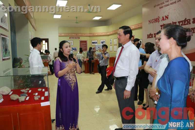 Trưng bày hàng nghìn hiện vật quý hiếm về Nghệ An