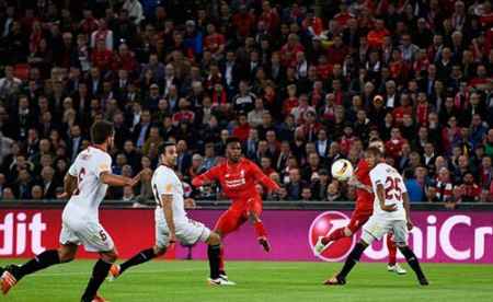 Liverpool thua ngược, cúp Europa League lại thuộc về người Tây Ban Nha