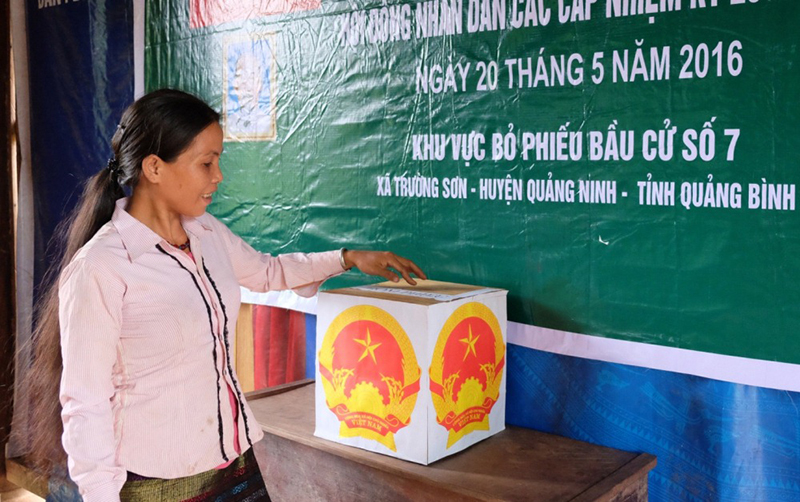 Những lá phiếu bầu cử sớm từ mọi miền Tổ quốc