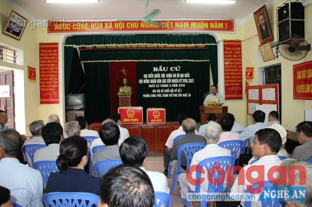 Lễ khai mạc tại tổ bầu cử số 5, phường Hưng Phúc