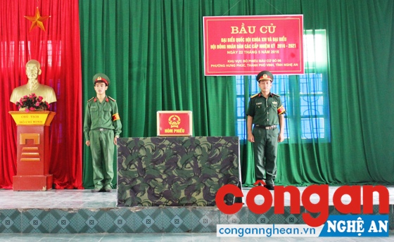 Công tác bầu cử tại đơn vị Quân đội diễn ra trong không khí trang nghiêm
