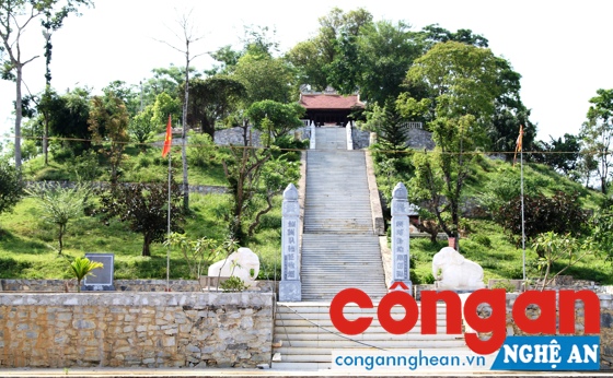 Đền Choọng: Điểm đến tâm linh nơi miền Tây xứ Nghệ