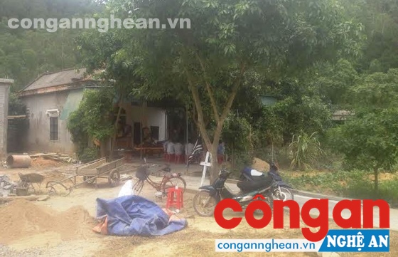 Bắt đối tượng đâm chết cha ruột
