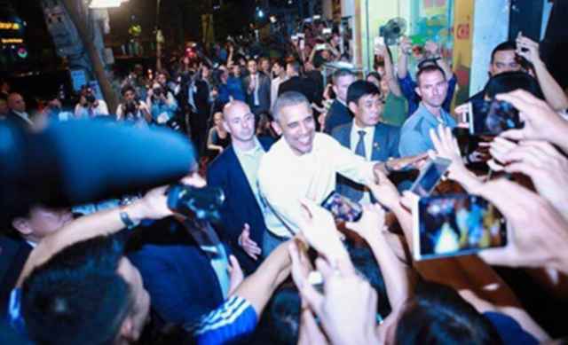 Truyền thông 'phát sốt' về chuyến thăm Việt Nam của Tổng thống Obama
