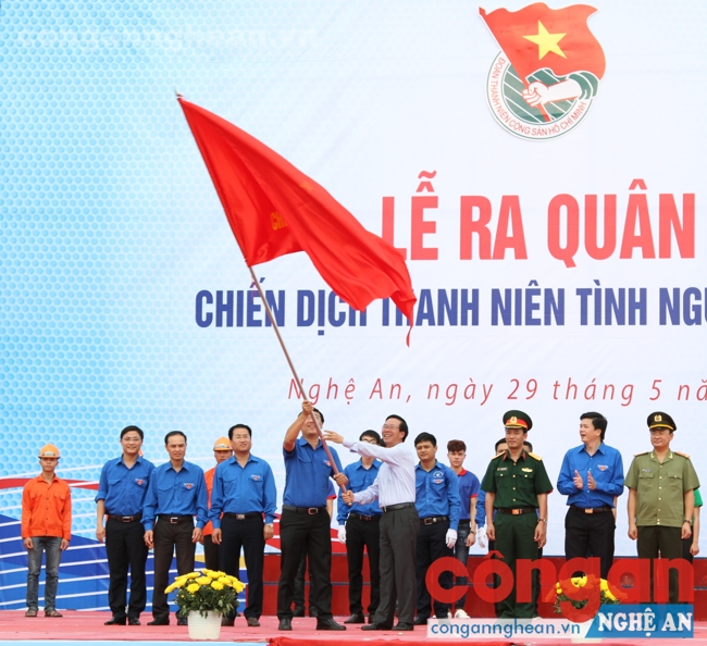 Ra quân chiến dịch Thanh niên tình nguyện hè 2016