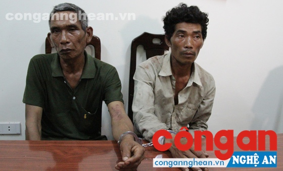 Trốn truy nã 19 năm, bị bắt, giả vờ không biết tiếng Việt