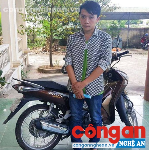 Đối tượng Nguyễn Mạnh Cường và tang vật vụ trộm