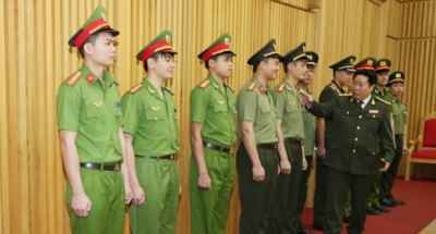 Những điểm mới trong trang phục xuân hè CAND