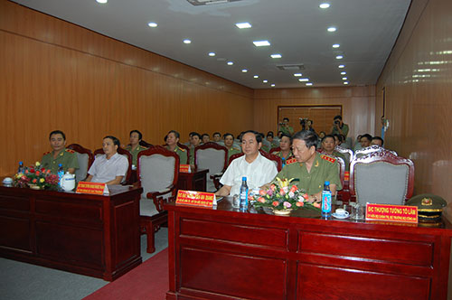 Chủ tịch nước Trần Đại Quang và Bộ trưởng Tô Lâm tại buổi làm việc.