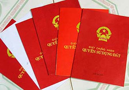 Cảnh giác: Làm giả hai sổ đỏ mang cầm cố để chiếm đoạt tiền