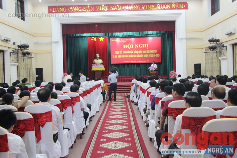 Toàn cảnh hội nghị