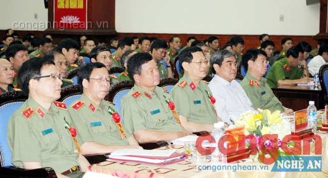 Đại biểu tham dự hội nghị