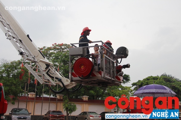 Các em đươc trải nghiệm thực tế.