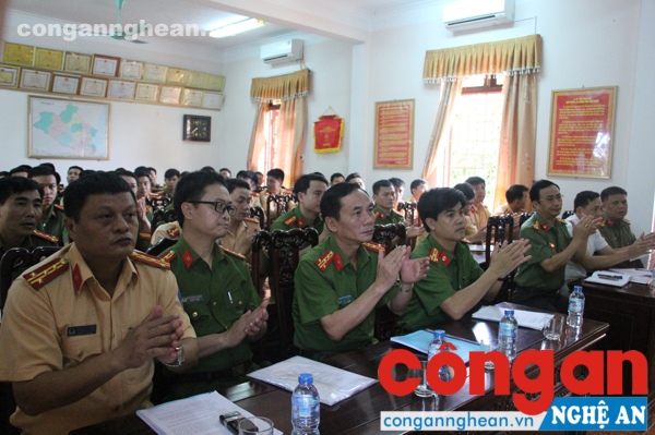 Các đại biểu tham dự lớp tập huấn.