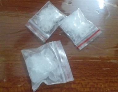 Bắt nhiều đối tượng mua bán, tàng trữ ma túy