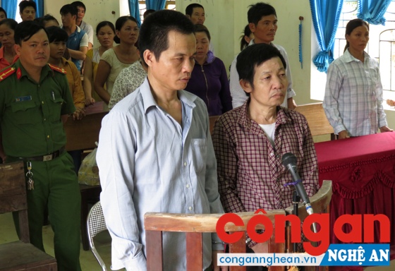 Hai đối tượng hủy hoại tài sản lĩnh án