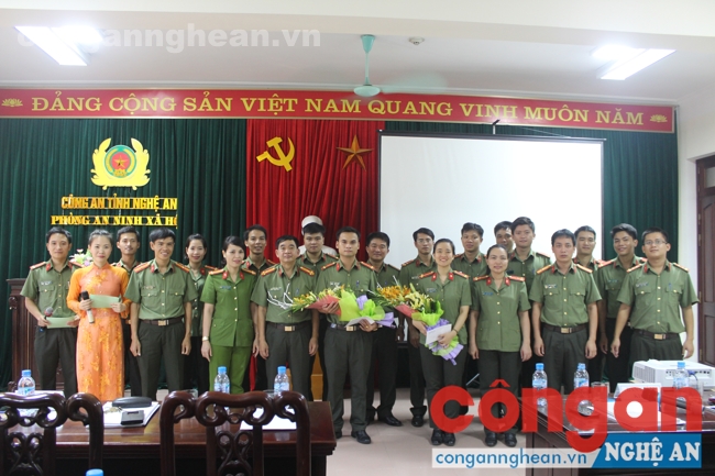 Giao lưu 'Chúng tôi là chiến sỹ An ninh nhân dân'