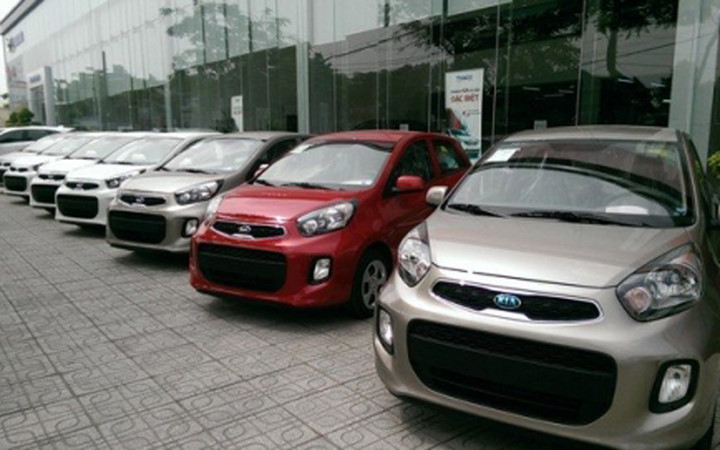 Những mẫu ô tô hạ giá để hút khách