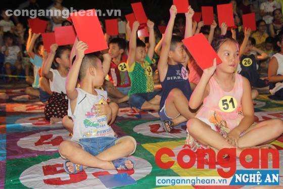 Các em đã được tham gia trò chơi Rung chuông vàng với nhiều dạng câu hỏi đặc sắc