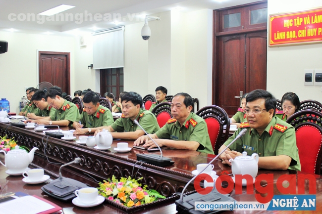 Đại biểu dự tọa đàm