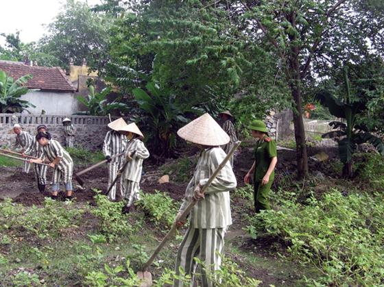 'Cảm ơn các anh Công an đã cứu giúp cuộc đời tôi'