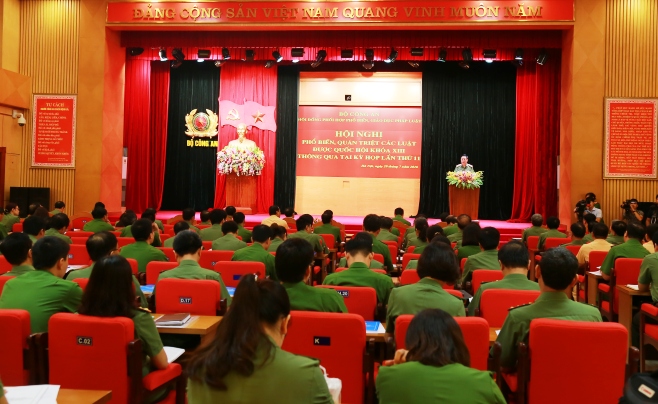 Toàn cảnh Hội nghị.