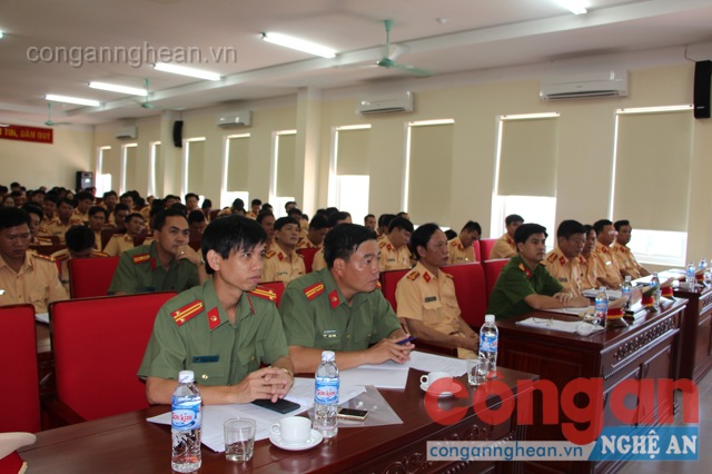 Các đại biểu tham dự lễ phát động