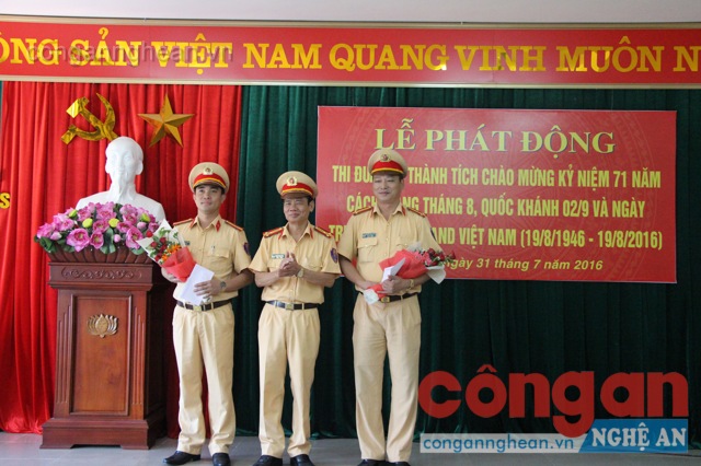 Đồng chí Thượng tá Bạch Hưng Dũng, Phó Trưởng Phòng 