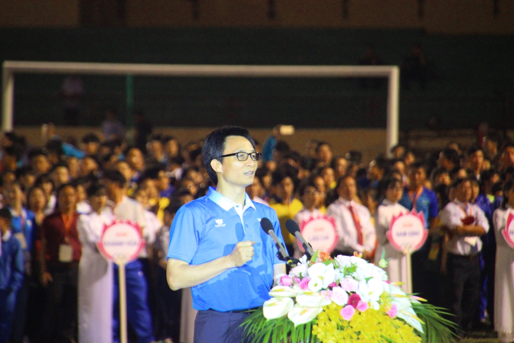 Phó Thủ tướng Vũ Đức Đam kêu gọi thế hệ trẻ rèn luyện thân thể noi theo tấm gương Chủ tịch Hồ Chí Minh