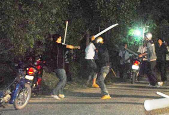 Hai nhóm thanh niên ẩu đả, 1 người bị thương