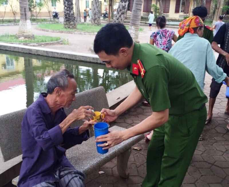 Những bát cháo của tình yêu thương
