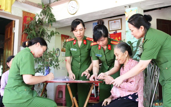 Phát huy truyền thống, xây dựng nếp sống văn hóa vì nhân dân phục vụ