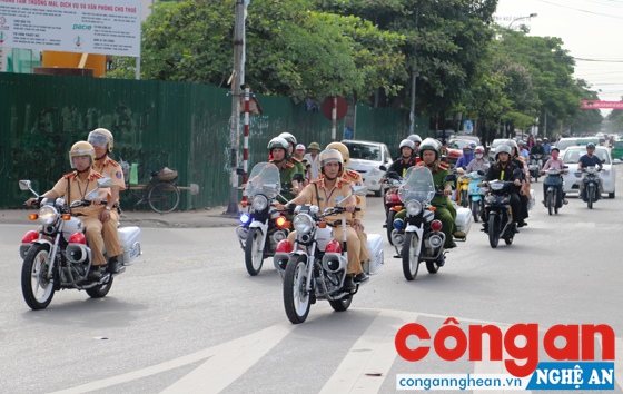 Tăng cường kiểm tra, xử lý vi phạm trật tự ATGT