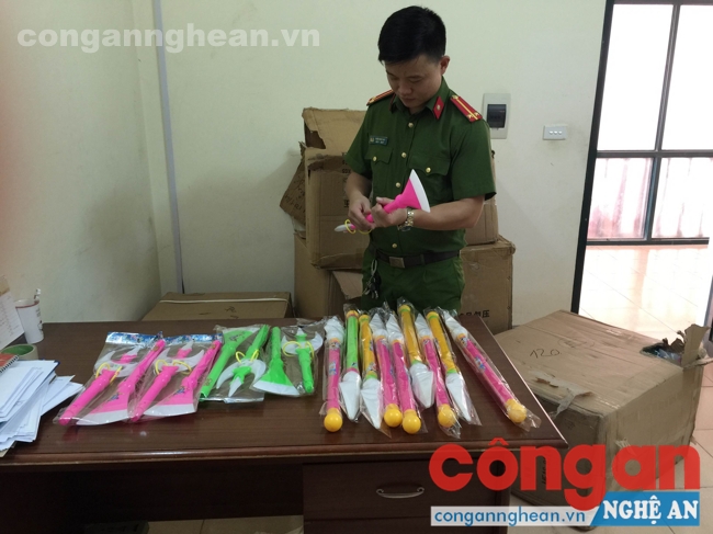 720 đồ chơi bị thu giữ là những đồ chơi nguy hiểm