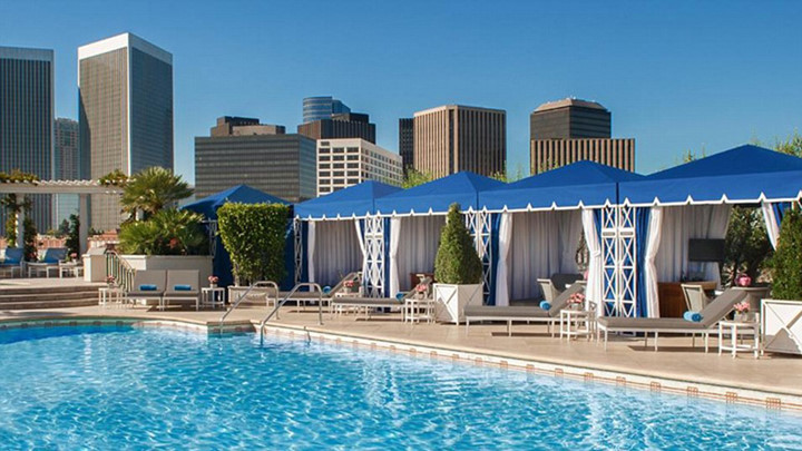Tầng thượng của khách sạn The Peninsula ở Beverly Hills, the Los Angeles (Mỹ) là nơi khách muốn ở mãi không muốn về