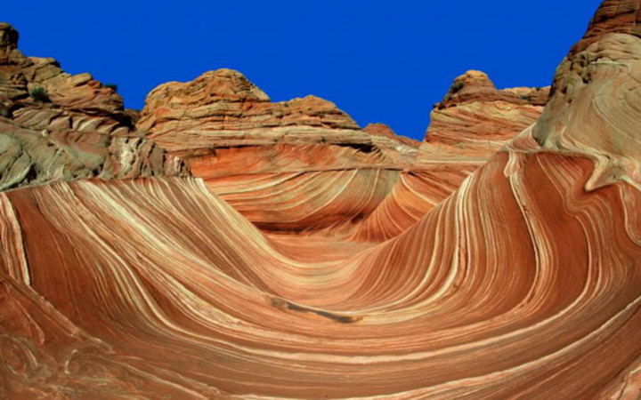Vùng sa thạch độc đáo The Wave ở sa mạc Arizona của Mỹ