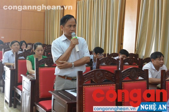 Mô hình trường học mới VNEN được phóng viên quan tâm và đặt nhiều câu hỏi