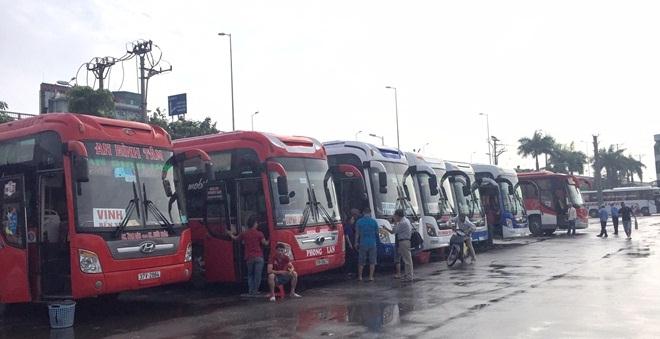 Công bố 11 số điện thoại đường dây nóng xử lý xe nhồi nhét, chặt chém khách dịp 2-9