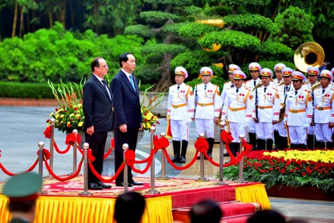 Chủ tịch nước Trần Đại Quang hội đàm với Tổng thống Pháp François Hollande