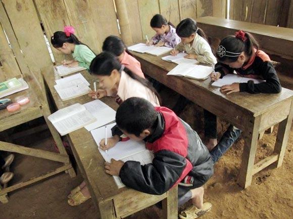 Không để học sinh, sinh viên phải bỏ học vì không có tiền đóng học phí