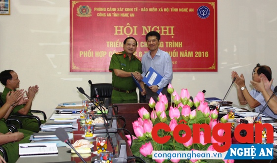 BHXH tỉnh ký kết chương trình công tác phối hợp trong việc phòng, chống hành vi vi phạm pháp luật trên lĩnh vực BHXH với Phòng Cảnh sát Kinh tế Công an Nghệ An