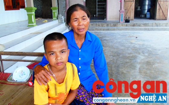 'Con chỉ mong mẹ còn sống…'