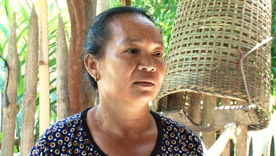 Bà Lô Thị Mai, bản Đình Tiến, xã Tam Đình, huyện Tương Dương: “Tôi mong muốn họ trả tiền đền bù đất đầy đủ, cấp đất cho người dân chúng tôi làm ăn, sản xuất”.
