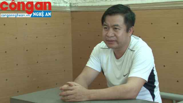 Đặng Đình Hồng, Giám đốc Phòng giao dịch Đô Lương, Ngân hàng Eximbank Chi nhánh TP. Vinh.